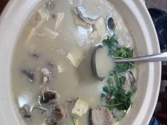 -芦茨金富饭庄·25年老字号·专做稻草鸡