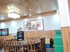 -芦茨金富饭庄·25年老字号·专做稻草鸡