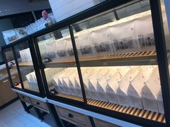 面包甜点陈列柜-爸爸糖吐司面包(南京奥体店)