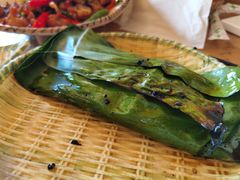 手抓饭-傣家寨花园主题餐厅