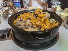 -菌之家·专业纯野生菌火锅·特色炒菌