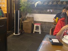 -隔壁老王·家常云南菜(花巷店)