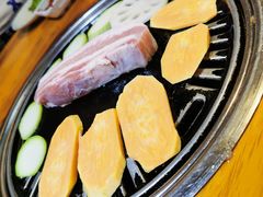 -唯成•韩国炭火烤肉 유성고기