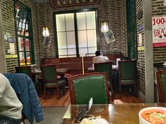 大堂-东口码头·烧鸽子·鱼头泡饼·地方菜(金鹰悦城店)