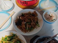 -小锅饭豆腐馆(重工北街普罗旺斯店)