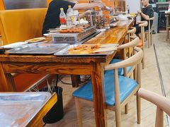 -哈尔滨小酒馆·鲜肉现穿自助烧烤(康新花园店)