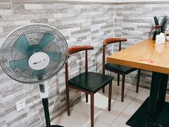 -黄阿姨锅贴大王(万航渡路店)