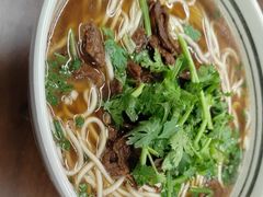 -小马牛肉面·牛骨熬制(南京博物院店)