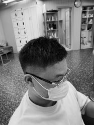 -即型男士理发工作室