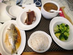 点击看大图 -爱妈月子会所(汕樟总店)