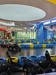 -卡尔飞车(武汉青山印象城店)