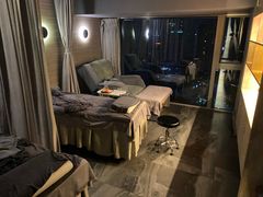 -得闲·高空SPA(东盟店)