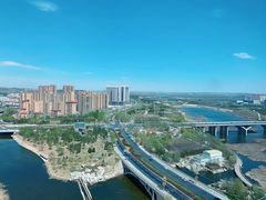 -乌兰湖畔草坪轻奢营地