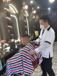 -豪帅男士理容馆