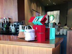 -星巴克(广州百信广场东区店)