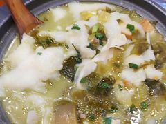 -周鱼小馆石锅酸菜鱼(活力汇店)