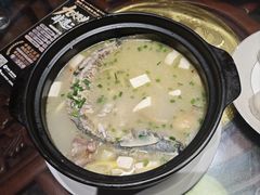 -土砂锅生态山庄·非遗砂锅雅鱼