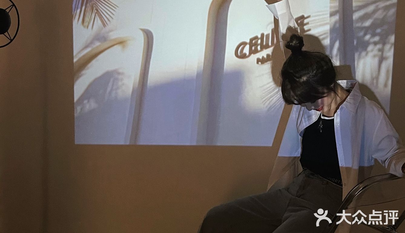 济南自拍照相馆｜ins博主同款投影仪大片🌘