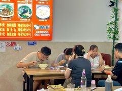 -老字号杨坡红油米线腊汁肉夹馍(东四道巷店)