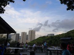 -鲤鱼塘农家山庄