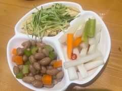 -平娃三宝烧烤·面食(南小街店)