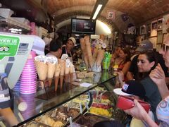 -Gelateria Dondoli