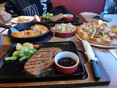 -必胜客(新中纬店)