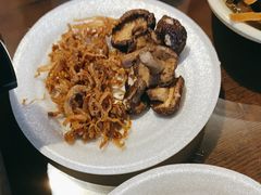 -富正毅三下锅·湘西韵味(天门山索道店)