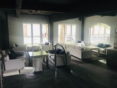 大堂-穹六人间 people 6(岳阳路店)