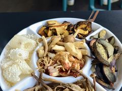 菌拼盘-野菌皇海景野生菌火锅(滨海大道店)