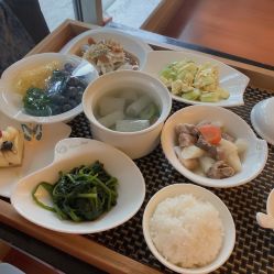 -馨月汇·一悦馨香月子中心(前滩店)