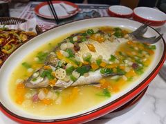 藕带浇烧双椒武昌鱼-来菜·湖北头牌藕汤(汉街店)