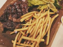 -火车头法国西餐厅