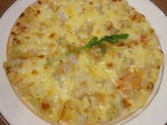 -樱花里音乐餐吧·牛扒椰子鸡(东圃店)