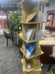 -灵彩珠宝(朗香街店)