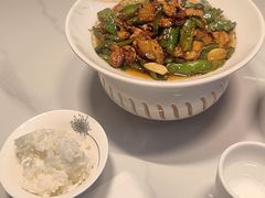 -三湘四水正宗湘菜(君峰路店)