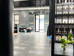 -余天成(上海云间粮仓文创园店)