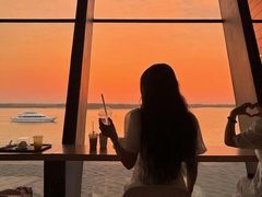 -抱抱地球咖啡馆(国家海洋博物馆店)