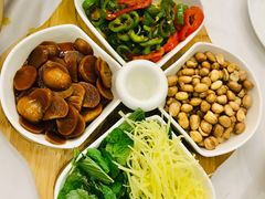 -围龙屋客家食府(福田店)