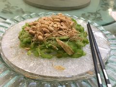 -东豪园林海鲜酒家(南港路辅路店)