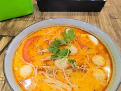 冬阴功海鲜米粉汤-长勺子东南亚(街道口店)