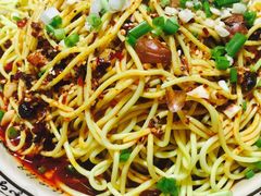 -严记小天府酸菜鱼(西四路店)