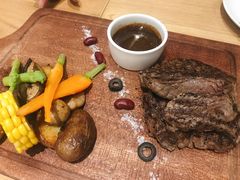 美式菲力牛排-LO CALCOW卡路力轻食主义餐厅(陆家嘴店)