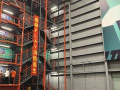 -极限PLAY运动娱乐新世界·团建派对潮玩休闲馆·室内蹦极高空游乐园