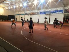 -洛克公园·篮球·足球·羽毛球(莘庄店)