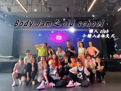 -懒人Club健身(卓越时代广场店)