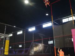 -嘿哟动霸CHUA·新潮玩运动娱乐中心·蹦床滑冰团建乐园