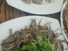 -溢心园香河肉饼总店