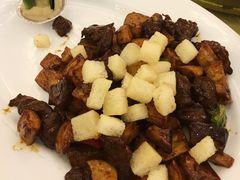 -山明水秀大饭店