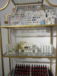 -Yolee雅妮容颜定制美睫·美甲